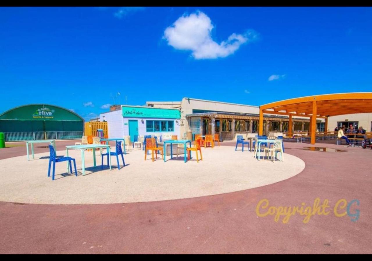 K90 - Chalet - Parkdean Resorts, Camber Sands Exteriér fotografie